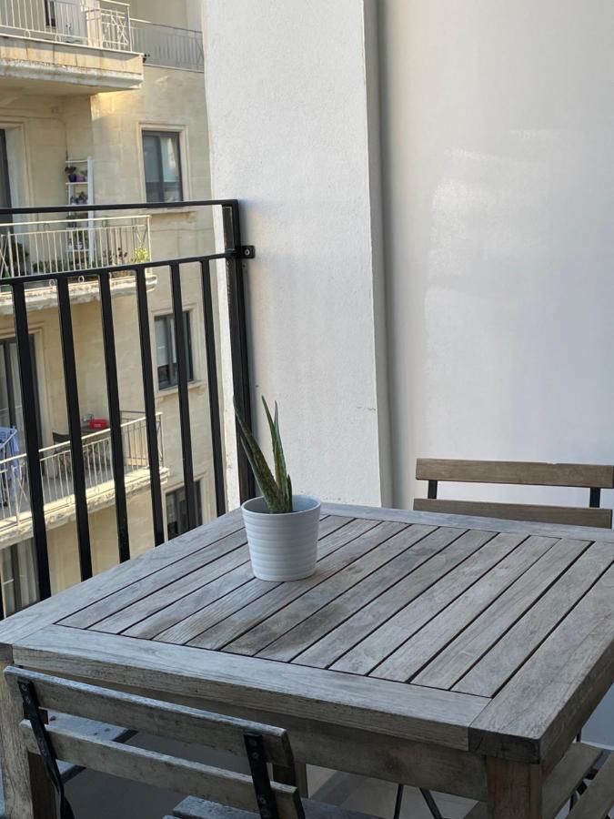 Spacious Seaview Sliema Apt, Steps From Valletta Ferry Экстерьер фото