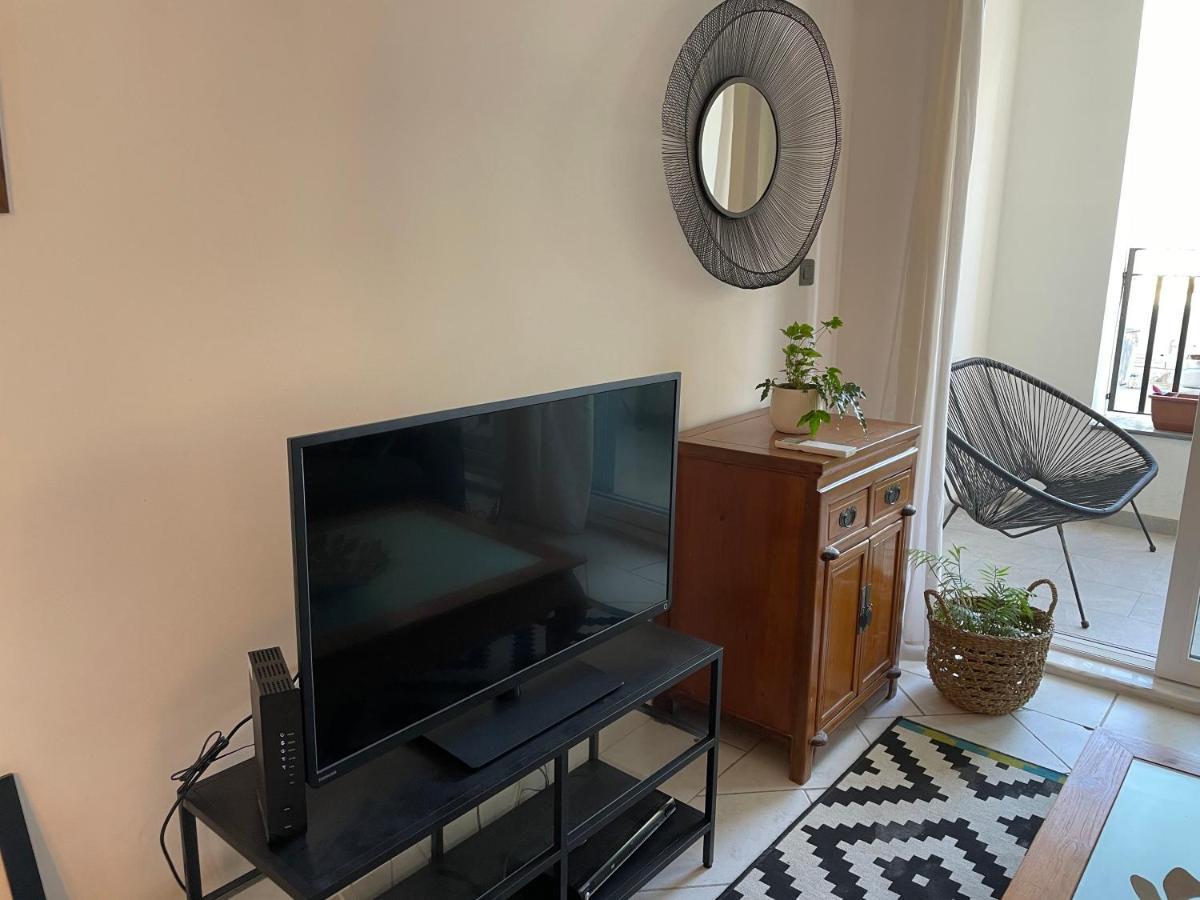 Spacious Seaview Sliema Apt, Steps From Valletta Ferry Экстерьер фото