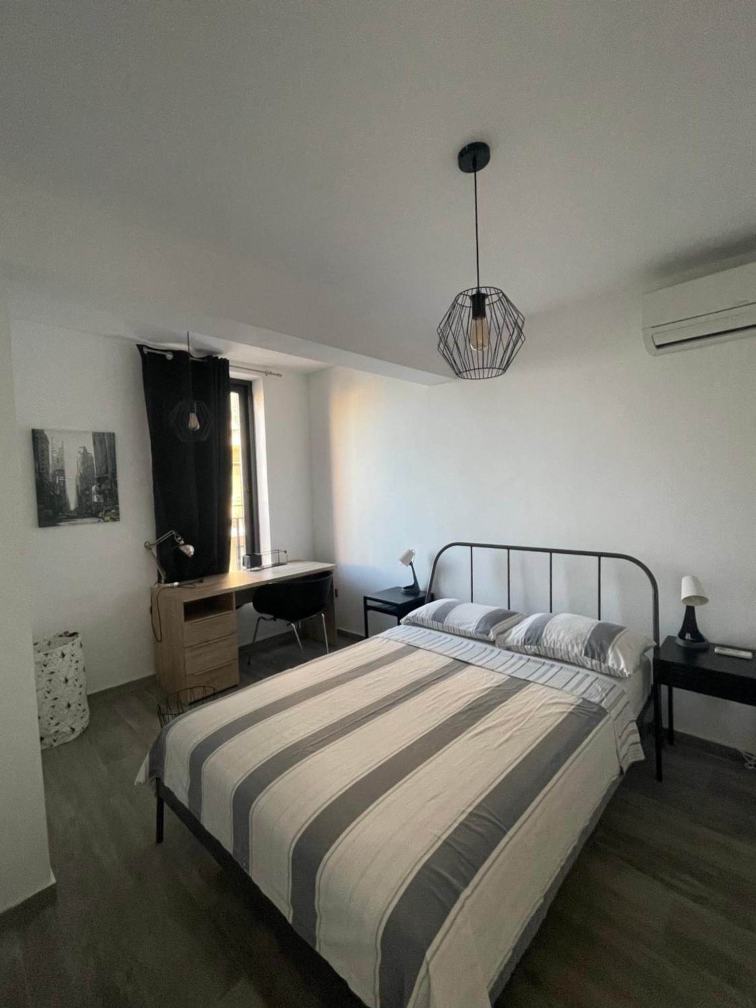 Spacious Seaview Sliema Apt, Steps From Valletta Ferry Экстерьер фото