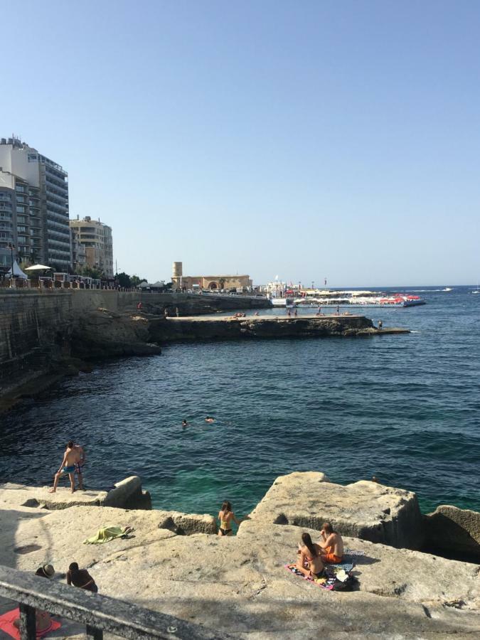 Spacious Seaview Sliema Apt, Steps From Valletta Ferry Экстерьер фото